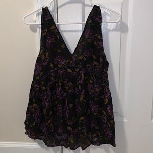 American Eagle v-neck floral swing tank